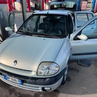 clio serie II 1.2 benzina