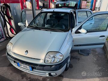 clio serie II 1.2 benzina
