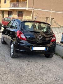 Opel corsa 1,2 80 cv metano 5 porte