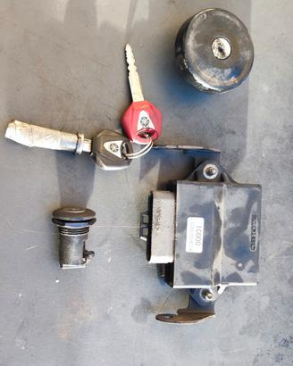 kit serrature yamaha x-max 250