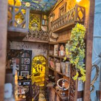 BOOKNOOK ARTIGIANALE “MAGICAL LIBRARY” PEZZO UNICO