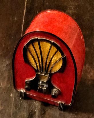 Radio Miniatura rossa 