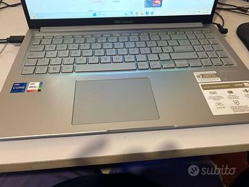 ASUS Vivobook 15 (i7, 16GB RAM, 512GB SSD)