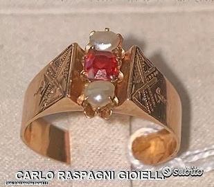 Anello antico oro 14kt. Perline e pasta vitrea