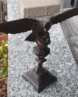 Statua  aquila bronzata
