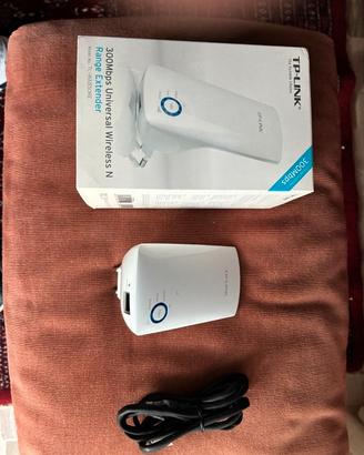 Range extender - TP Link 300 Mbps.