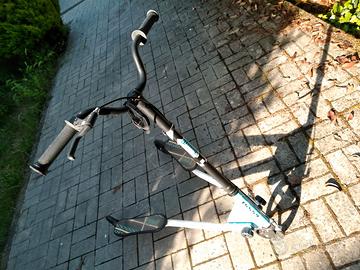 Bipattino - monopattino a 3 ruote