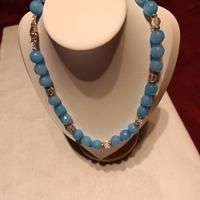 Collana in calcedonio