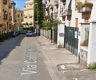 Via carlo de marco- posto auto
