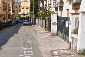 Via carlo de marco- posto auto
