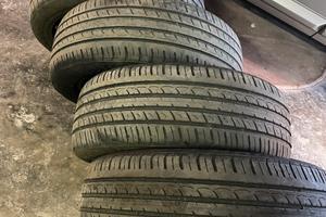 N.4 gomme per Suv 235/55/19