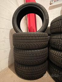 Gomme Invernali Pirelli PZero 245/40/19 98V