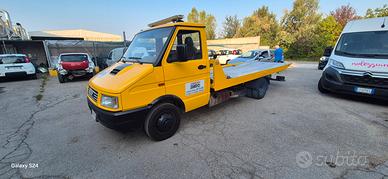 carroattrezzi patente b iveco daily
