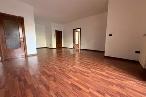 4 LOCALI A SAN SEBASTIANO AL VESUVIO