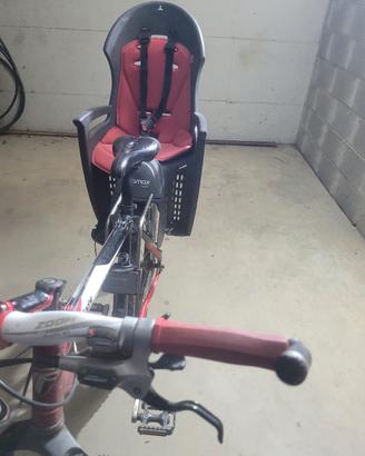 seggiolino bimbo/a mancante poggiapiedi sx 