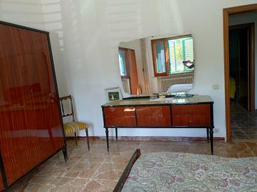 Cassettone modernariato anni 50 con specchiera ori