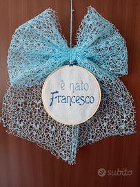 Fiocco nascita con telaio punto croce 