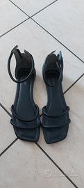 sandali Guess