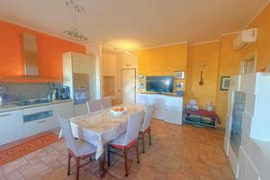 3 LOCALI A CASTREZZATO