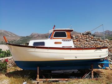 Barca Gozzo Cabinato - Entrobordo Vetus