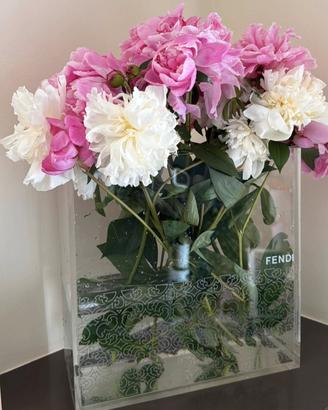 Fendi home vaso in plexiglass 