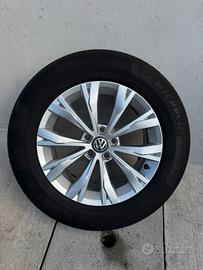 CERCHIO IN LEGA 17 VOLSWAGEN TIGUAN 2017