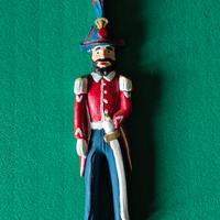 Scultura in legno artigianale carabiniere. 