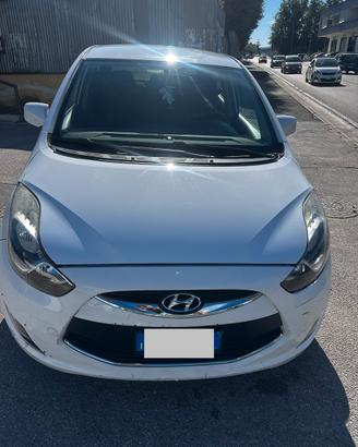 Hyundai ix 20 GPL con 120.000km