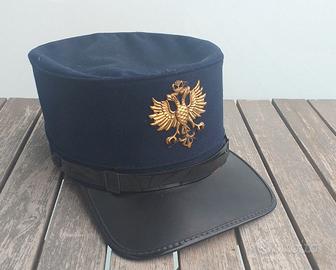 Kepì vintage del dopoguerra di produzione tedesca