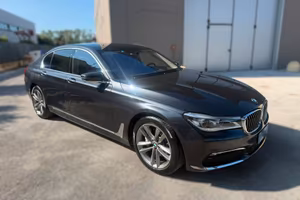 BMW 730 3.0 D 2017 CARBON CORE 12 MESI DI GARANZIA