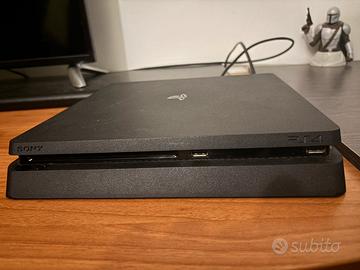 Playstation 4 Slim