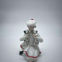 Statuina porcellana Lladrò "nina con dalmatas"