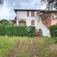 PORZIONE DI QUADRIFAMILIARE A PISA