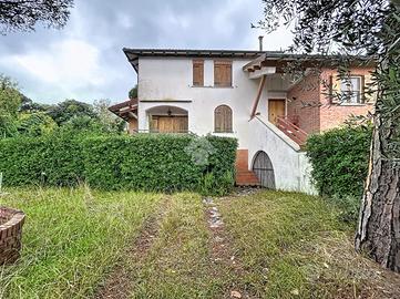 PORZIONE DI QUADRIFAMILIARE A PISA