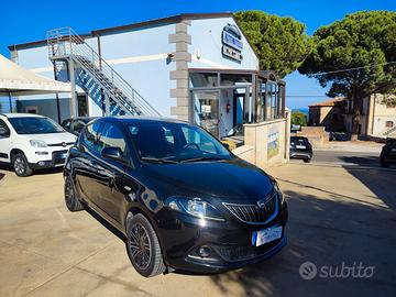 Lancia Ypsilon 1.0 FireFly 5 porte S&S Hybrid Gold