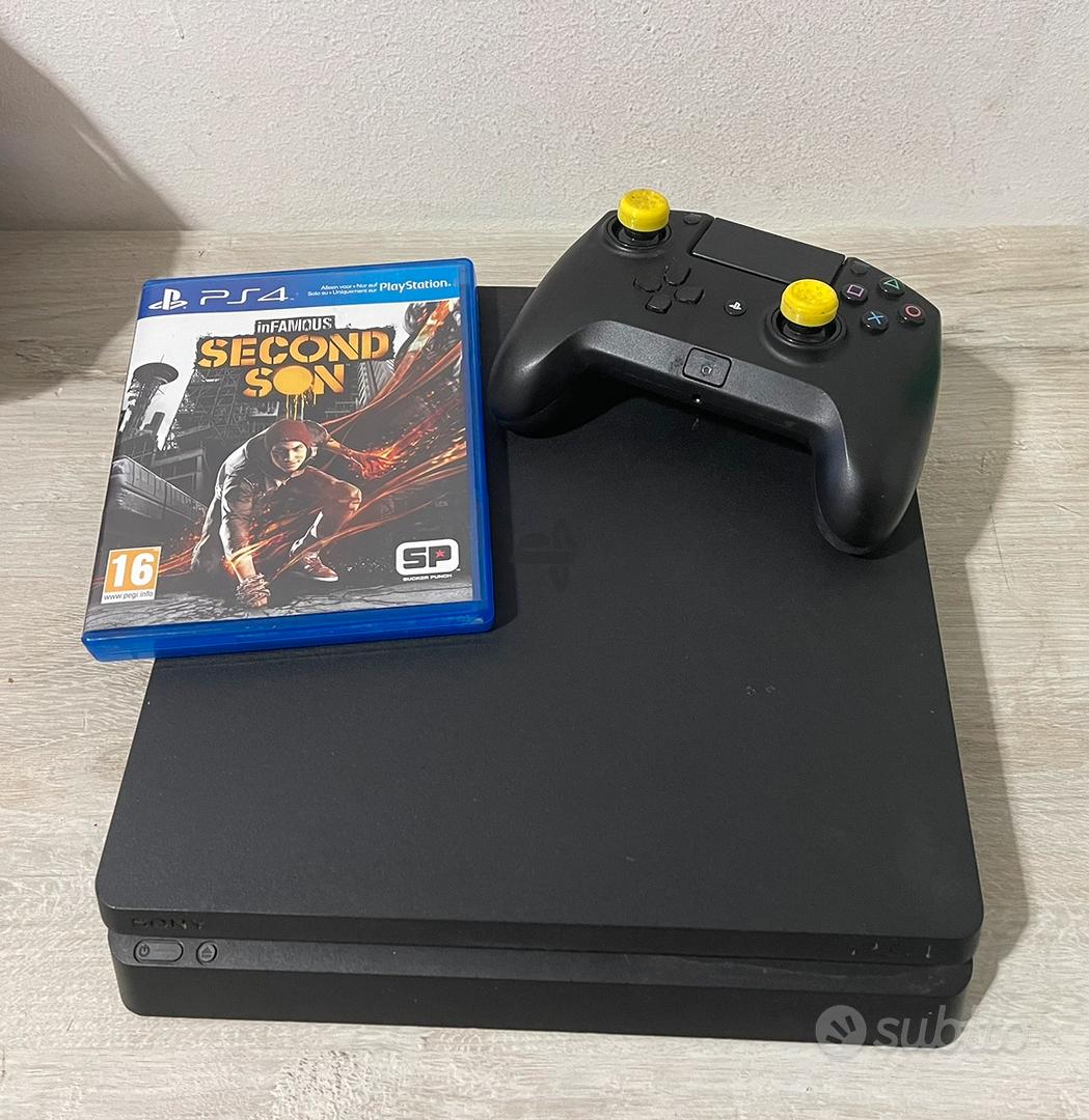 Ps4 slim 500gb + cuffie, giochi e tasti aggiuntivi - Console e Videogiochi  In vendita a Bergamo