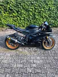 Yamaha R6