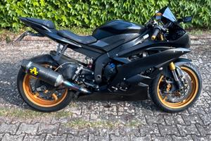Yamaha R6