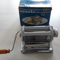 macchina per pasta marca Urania modello 150