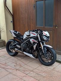 Triumph street triple 660 s A2