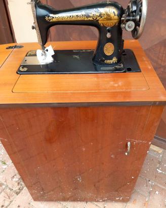 Macchina da cucire singer