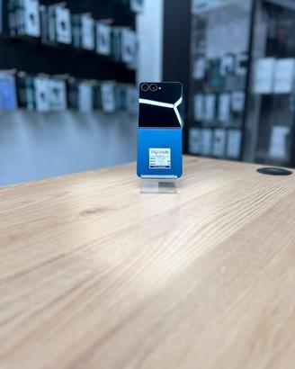 Samsung Galaxy Z Flip 7 256GB – Usato