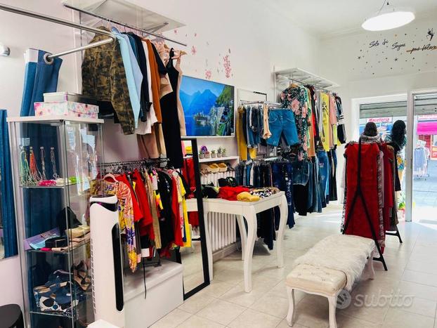 NEGOZIO D' ABBIGLIAMENTO TORINO SAN PAOLO € 28.000