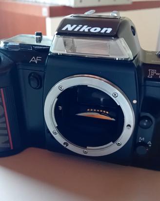 Nikon F 401 S e obiettivo 35-70