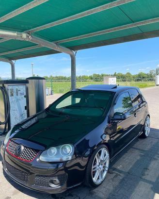 Volkswagen Golf GTI Recaro Airlift