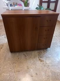 tavolo pieghevole da cucito con cassetti 