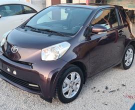 Toyota iQ 1.0