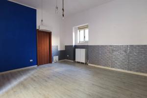 Locale Commerciale - San Nicola la Strada