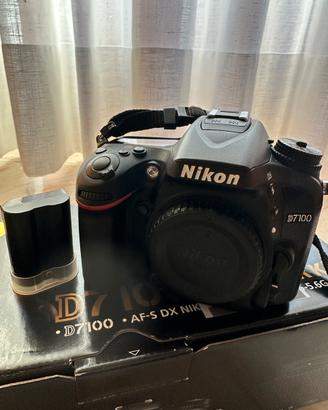 Reflex Nikon D7100 + 18-105 + 35mm f/1.8
