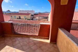 Trilocale al primo piano con veranda